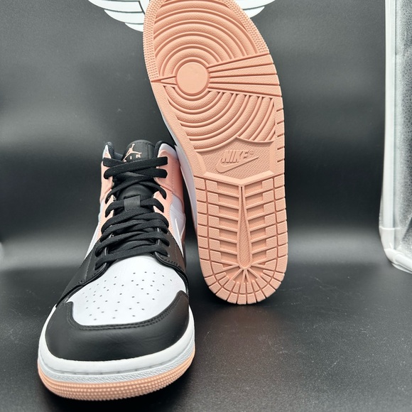 Air Jordan 1 Mid “Arctic Orange” men’s size 11.5 - Picture 2 of 6